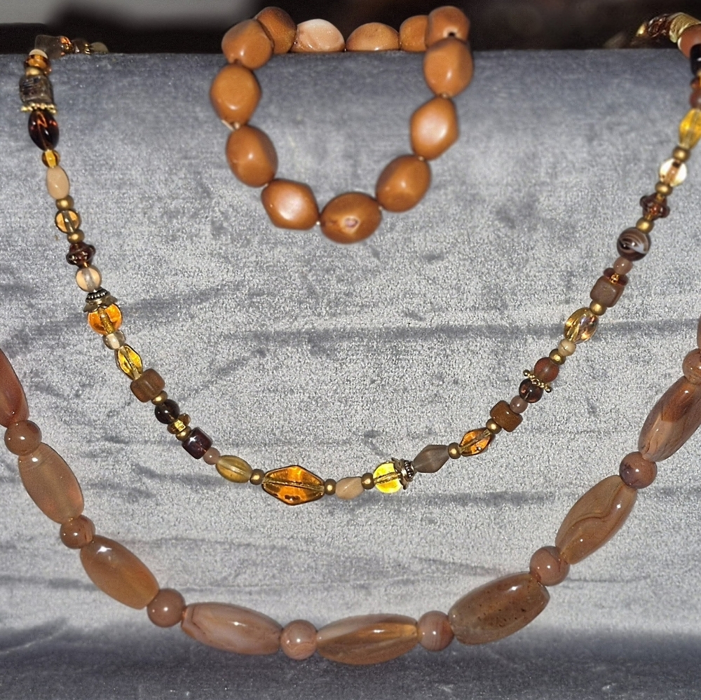 Just In Time For 🍁 Vintage Beaded Necklaces and Bracelet Set 🍂